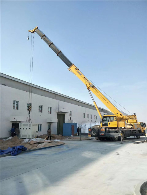 四方台区“超载就喊停”—— 吊车的 “重量保镖” 技术